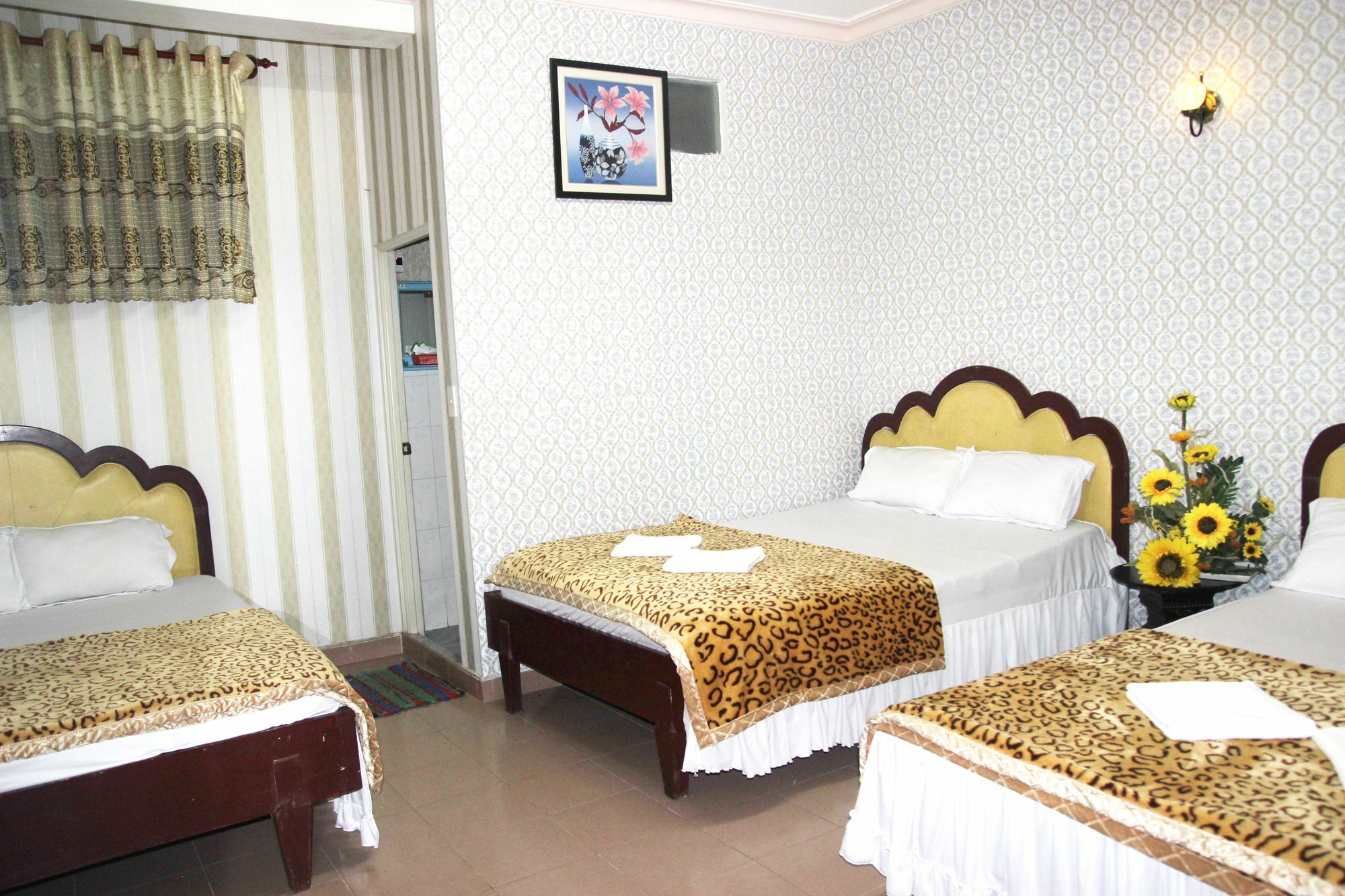 Hoang Uyen Hotel Da Lat Buitenkant foto